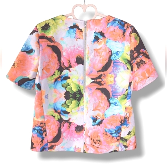 Finders Keepers Floral Print Structured Top - Picture 2 of 4